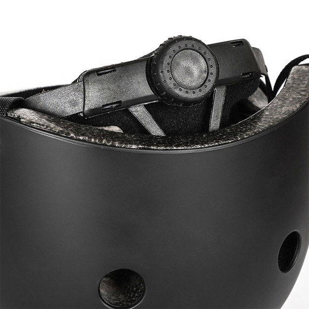 Universal Helmet for Youth Skateboarding and Cycling